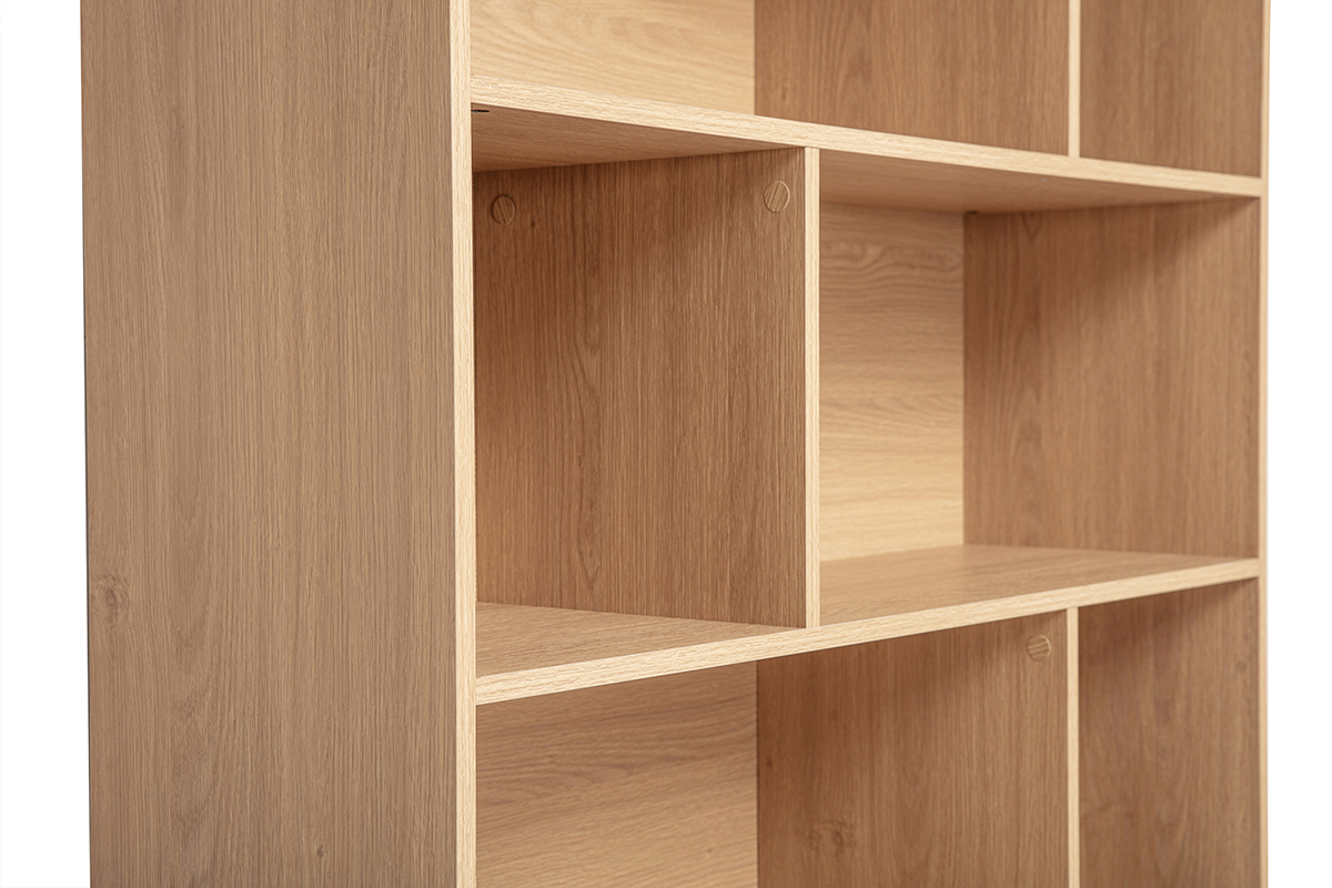 Biblioth�que en bois clair avec 8 casiers, vue zoom�e.