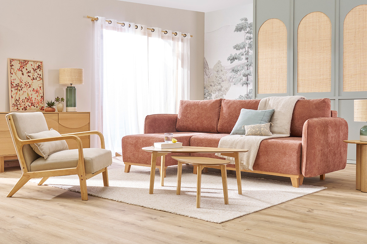 Fauteuil scandinave en tissu effet velours beige et bois clair massif DERRY