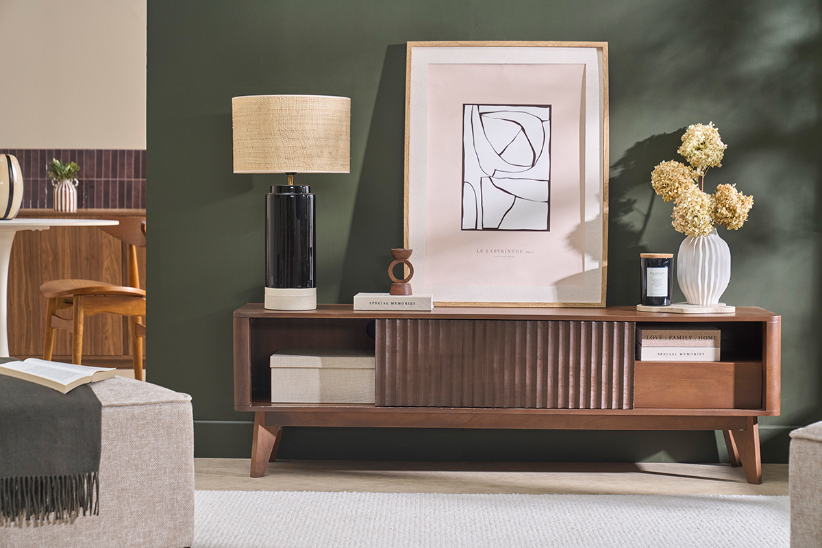 Meuble TV en bois fonc� manguier massif avec porte coulissante L160 cm ALDA