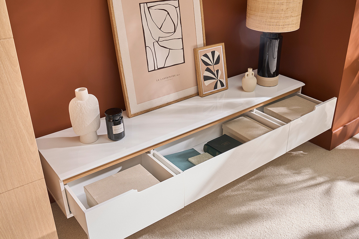 Meuble TV scandinave blanc laqu� brillant et bois L180 cm MELKA