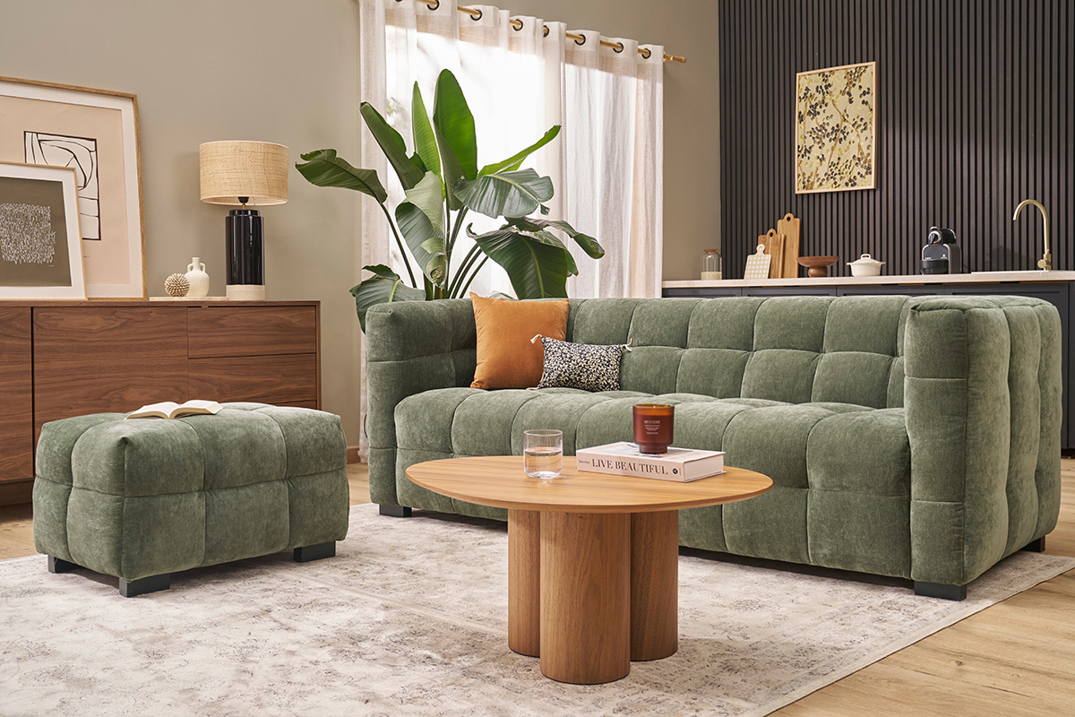 Pouf repose-pieds design en tissu effet velours vert kaki CORTO