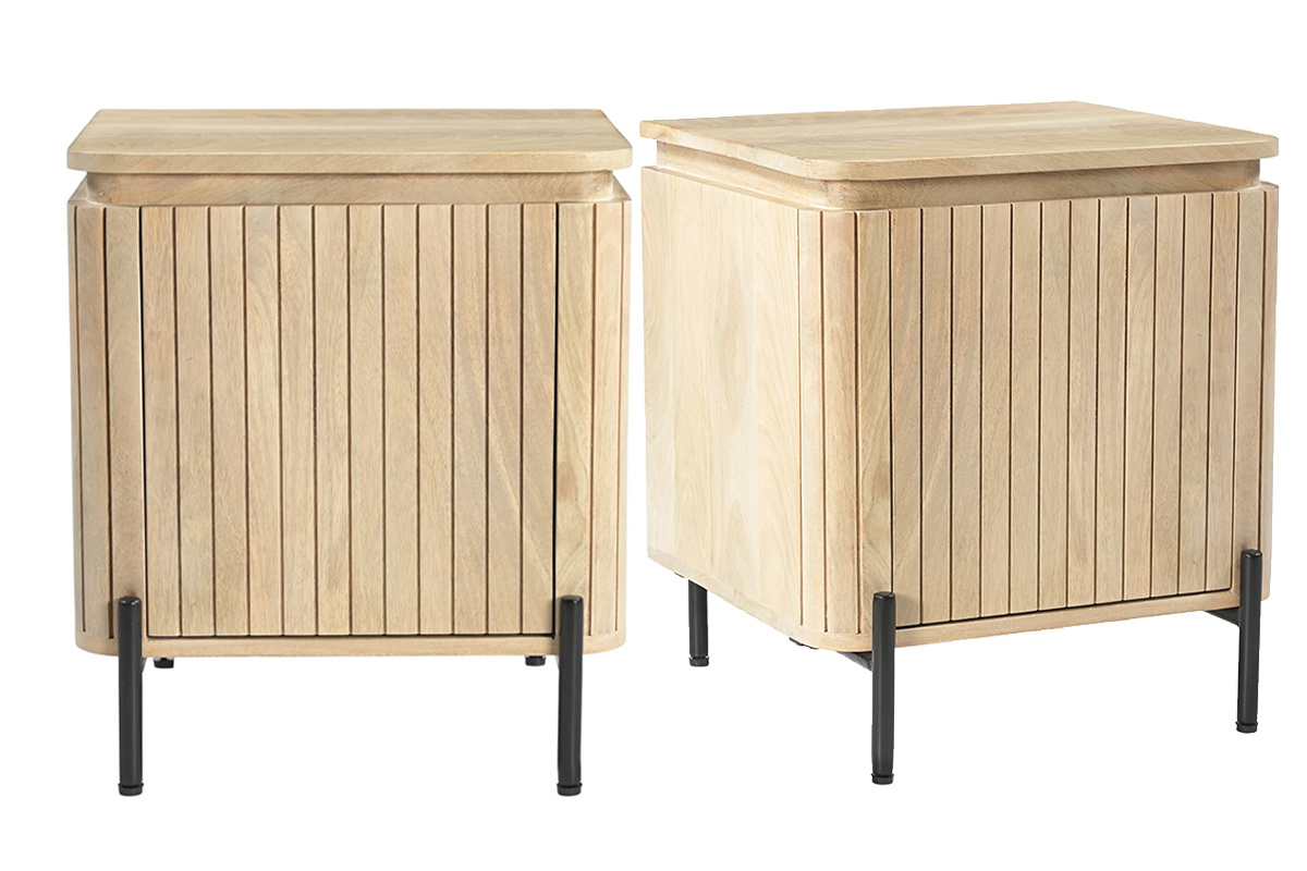 Lot de 2 tables de chevet en bois manguier et m�tal noir, vue de face
