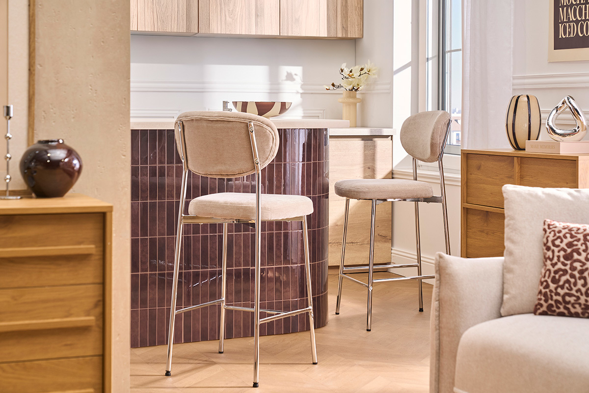 Tabourets de bar fixes en tissu effet velours taupe H65 cm (lot de 2) BREKA