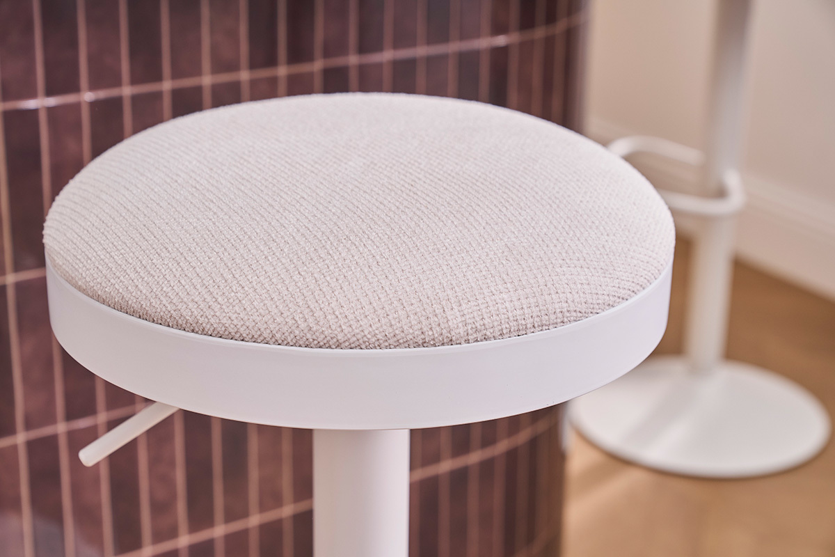 Tabourets de bar r�glables en tissu chenille �cru et m�tal (lot de 2) THOR